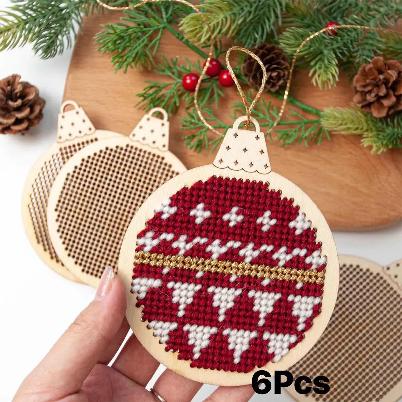 Embroidery Xmas Decorations - 12 Pezzi di Pendenti in Legno