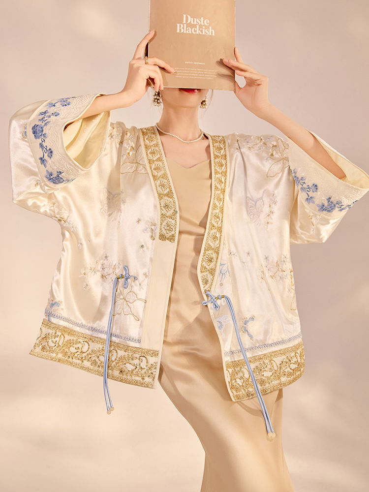 Giacca Larga di Lusso con Rica - Embroidery Origin recensione e prezzo