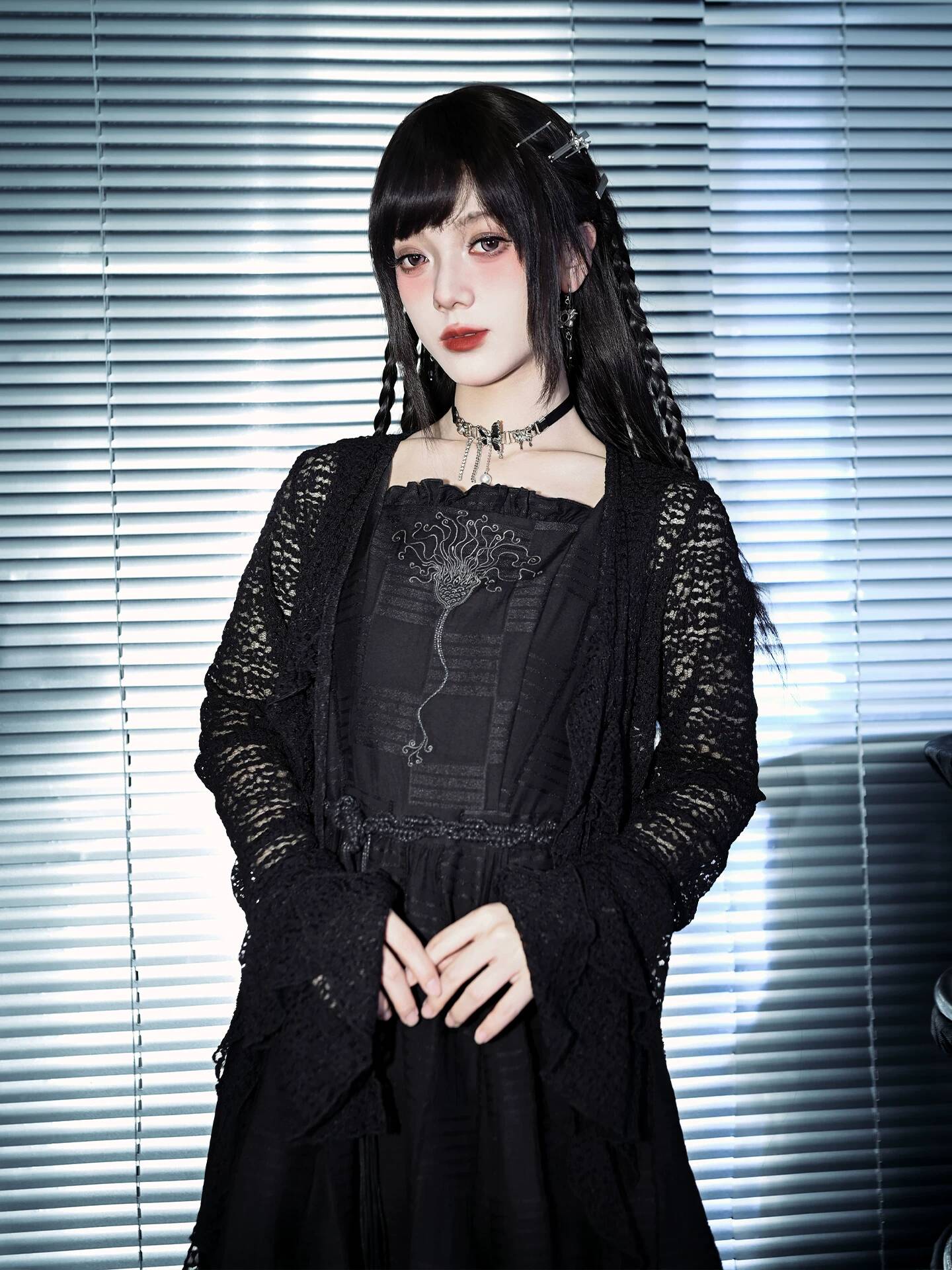 Nuovo Abito Nero a Doppio Stra - Embroidery Vest recensione e prezzo