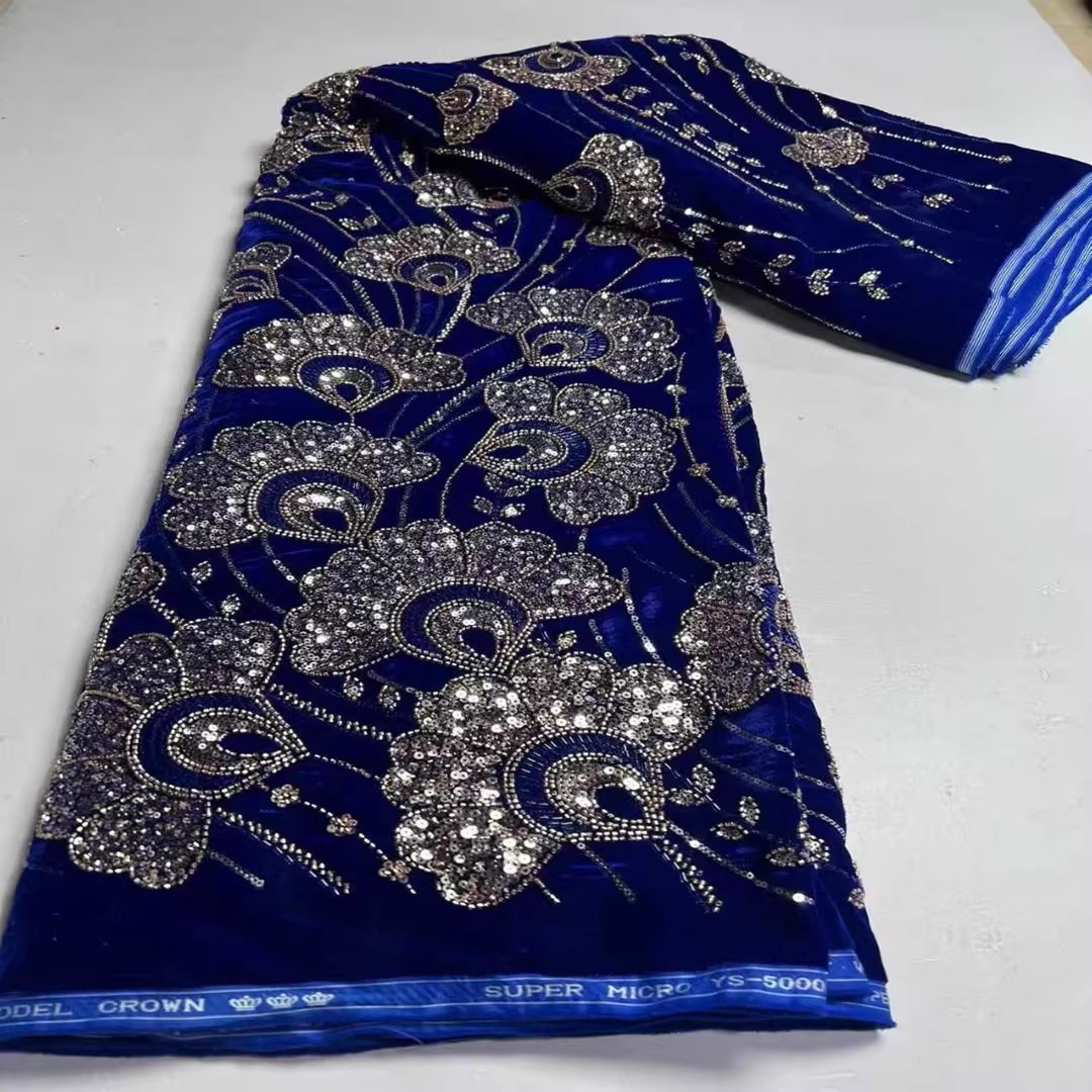Tessuto in velluto nuovo da 5  - Velvet Fabric Embroidery recensione e prezzo