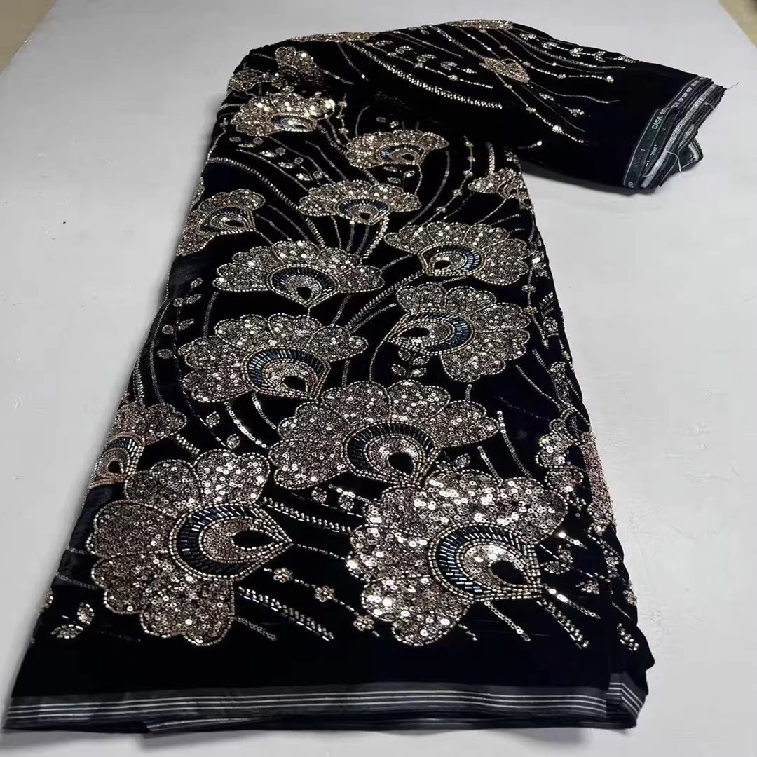 Tessuto in velluto nuovo da 5  - Velvet Fabric Embroidery recensione e prezzo