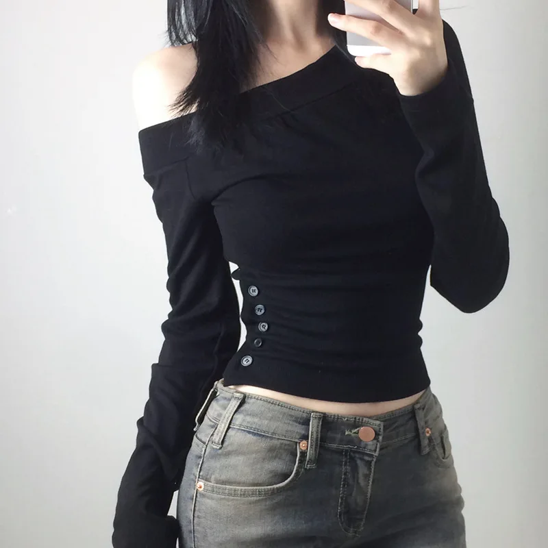 T-shirt vintage Y2K con botton - Embroidery Origin recensione e prezzo